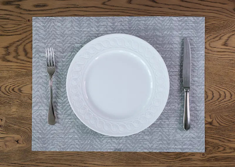 Graphite Pattern Finish BAILEY BERRY Wave Placemats